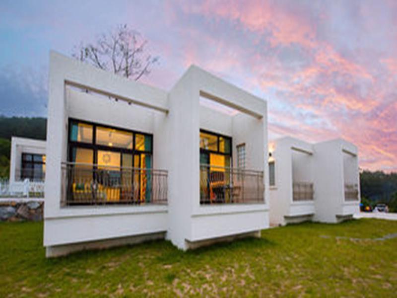 Sea & Pine Pension Namhae Exterior photo